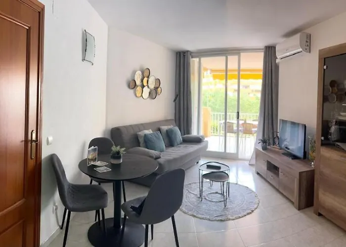Central Calpe, 4Min Walk To The Beach